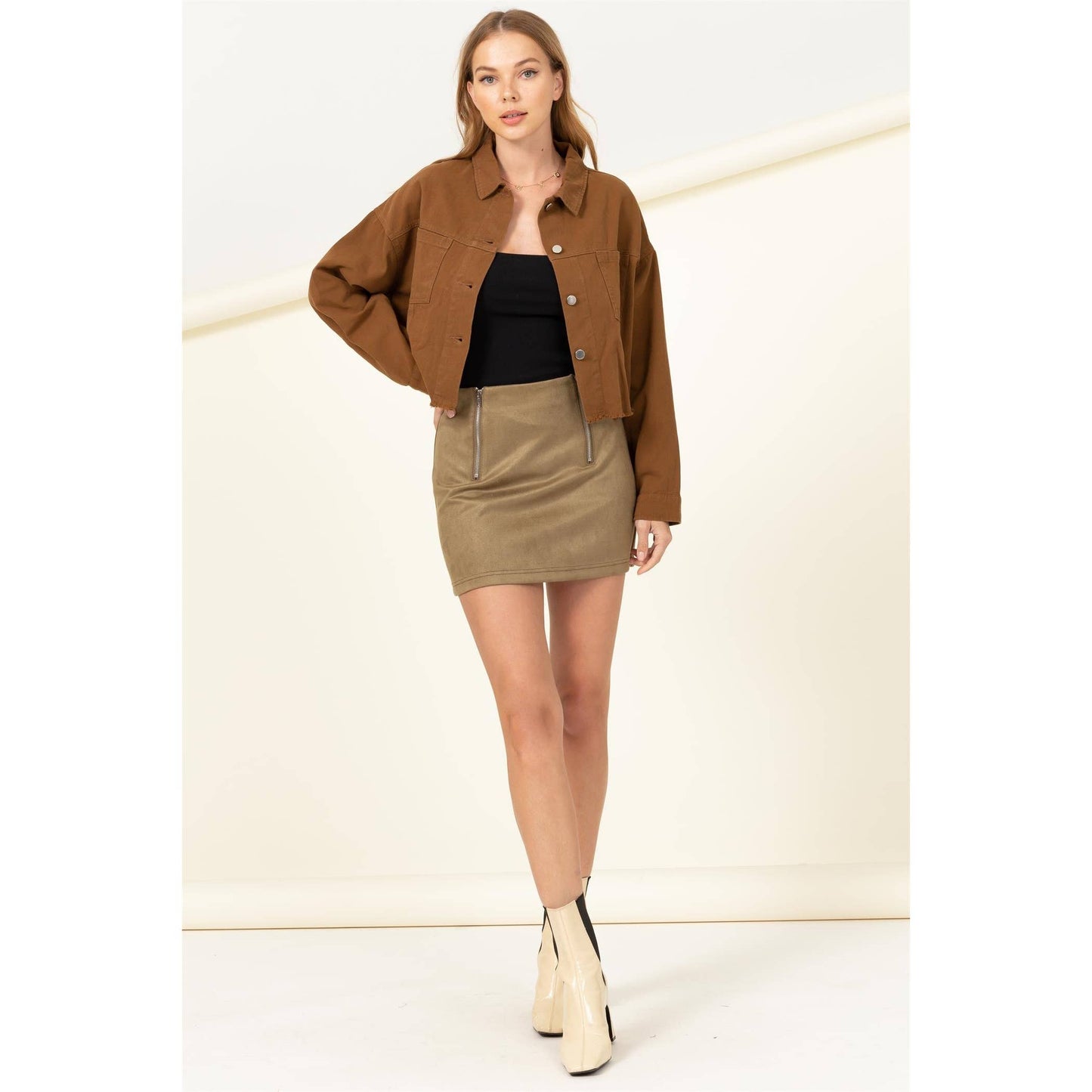 SUEDE MINI SKIRT WITH ZIP DETAIL