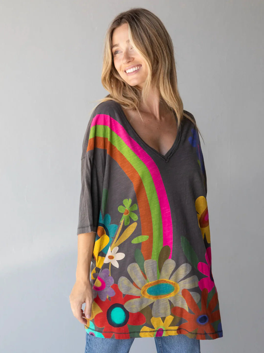 Natural Life One Size Cotton Easy V-Neck Tee-Charcoal Flowers
