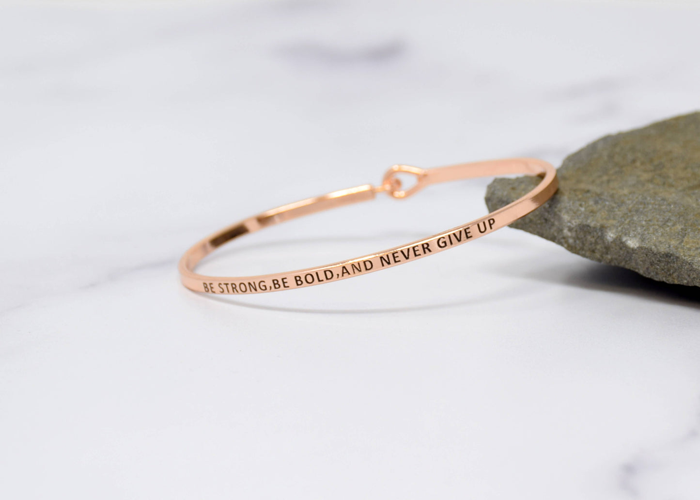 BE STRONG BE BOLD AND NEVER GIVE UP