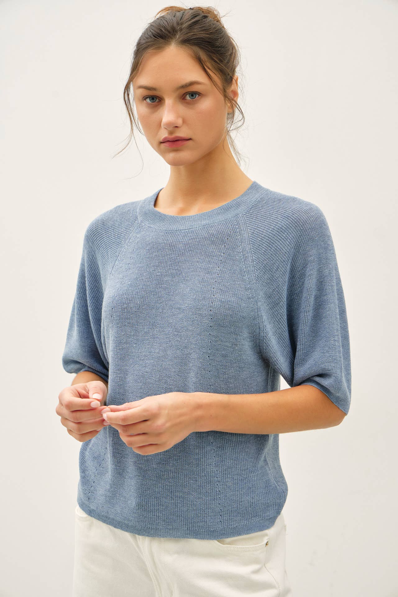 LIGHTWEIGHT RIBBED KNIT RAGLAN SHORT SLEEVE SWEATER TOP