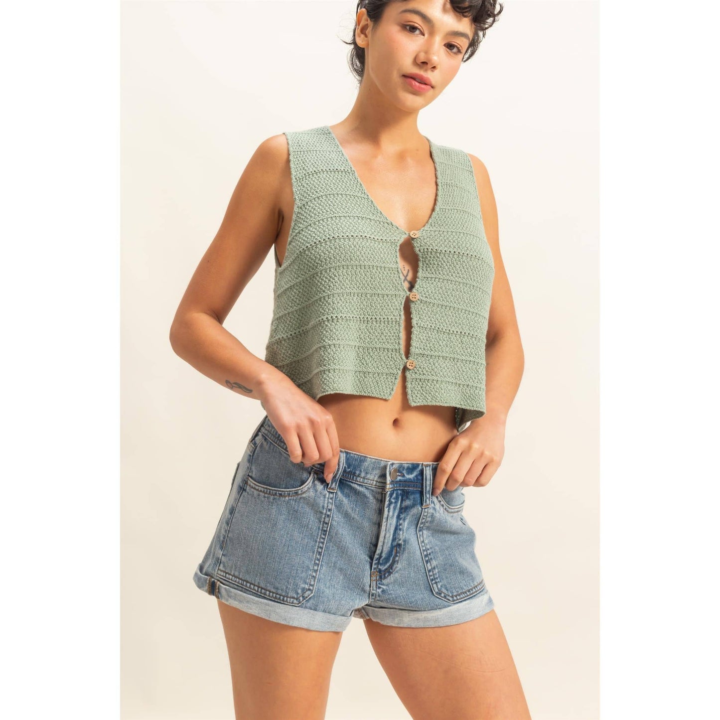 Pocket Detail Rolled Hem Denim Shorts
