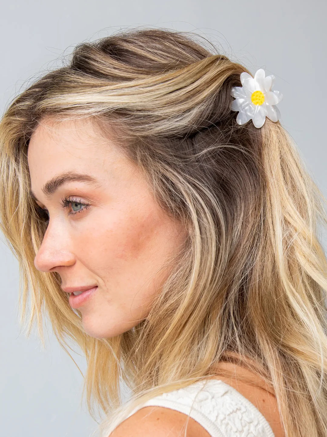 Natural Life Icon Hair Claw-Daisy