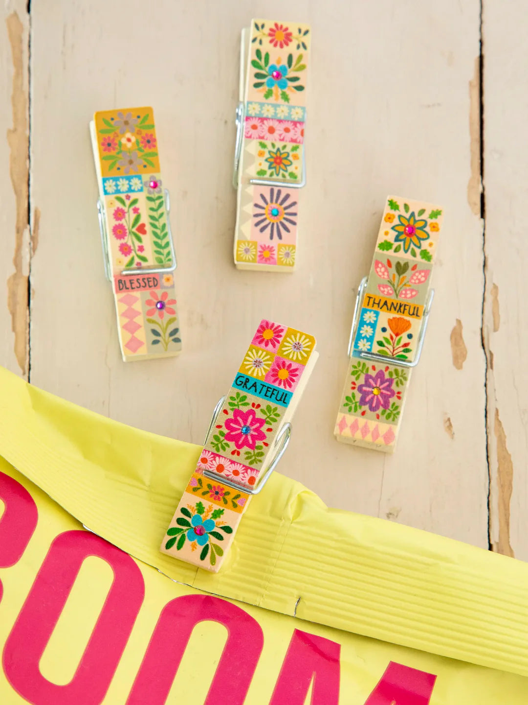 Natural Life Happy Clips-Thankful Grateful Blessed, Set of 4