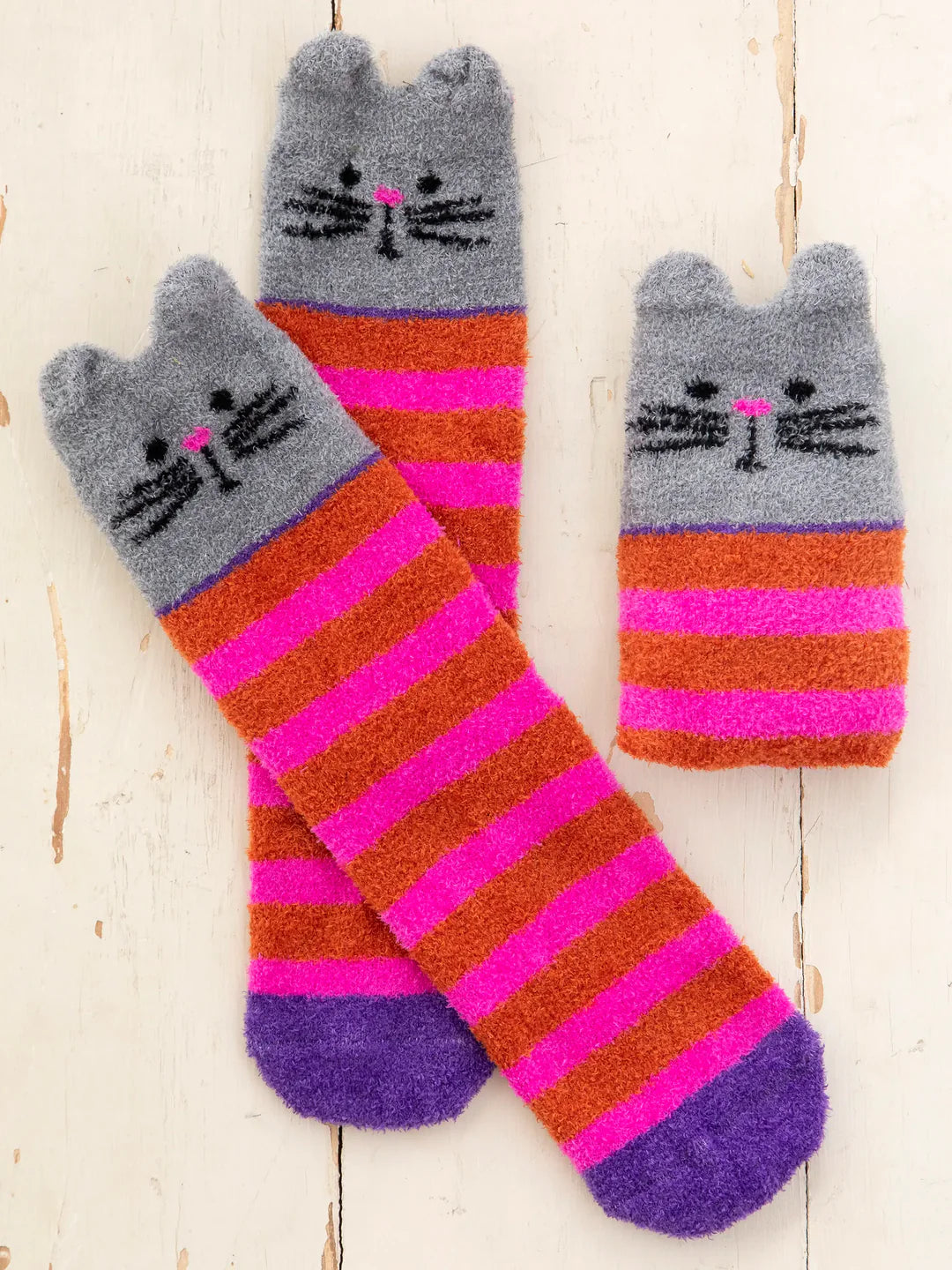 Natural Life Cozy Socks-Hot Pink Cat