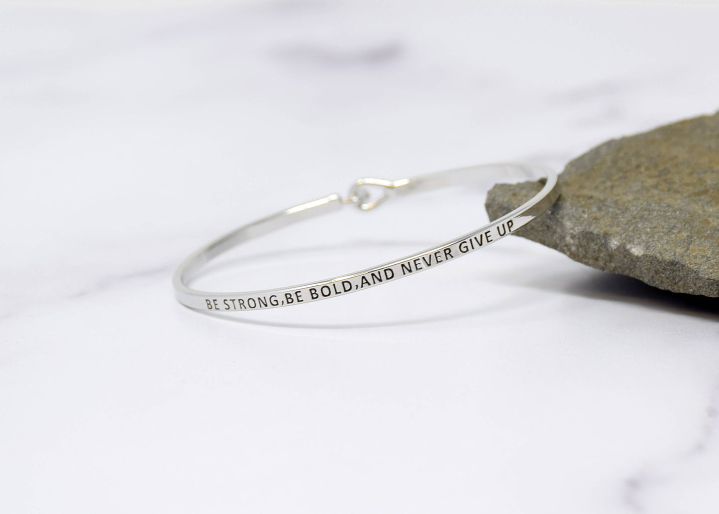 BE STRONG BE BOLD AND NEVER GIVE UP