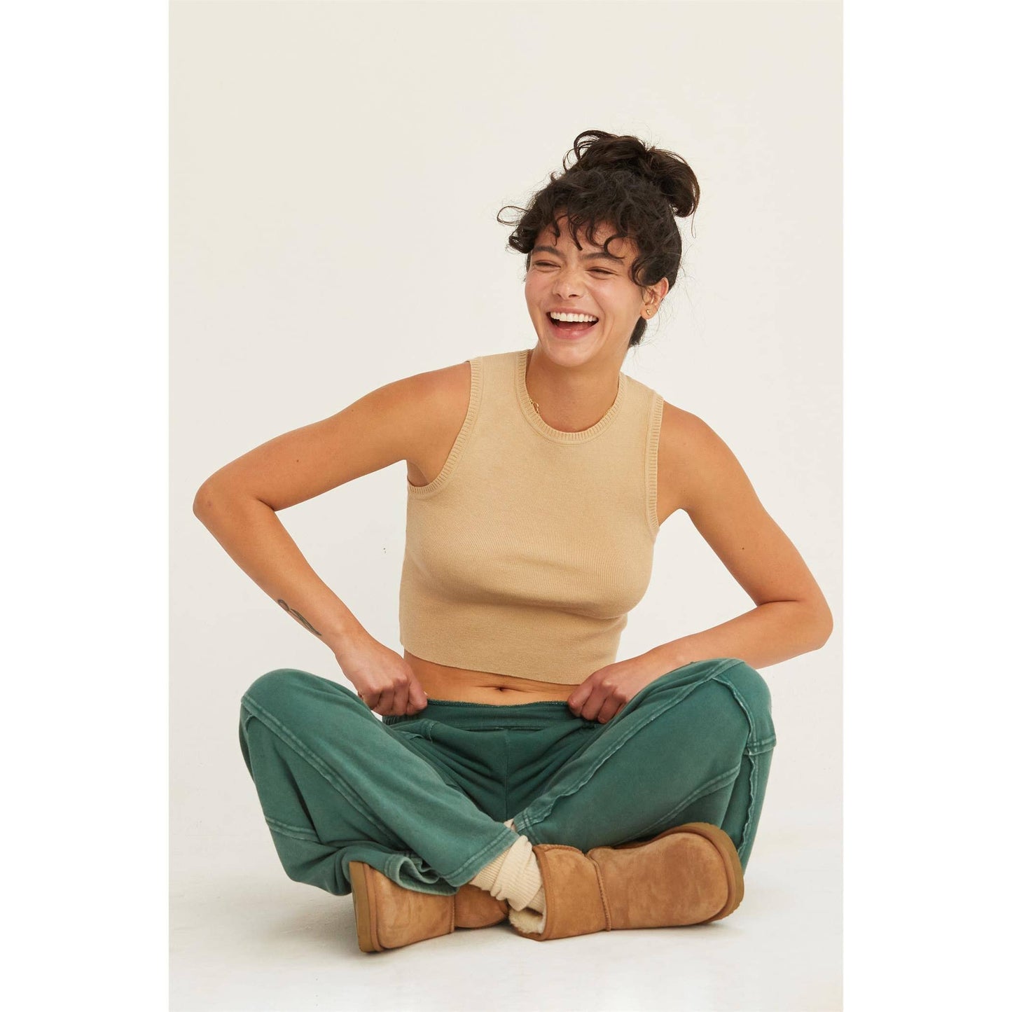 RIBBED KNIT CROPPED TANK TOP