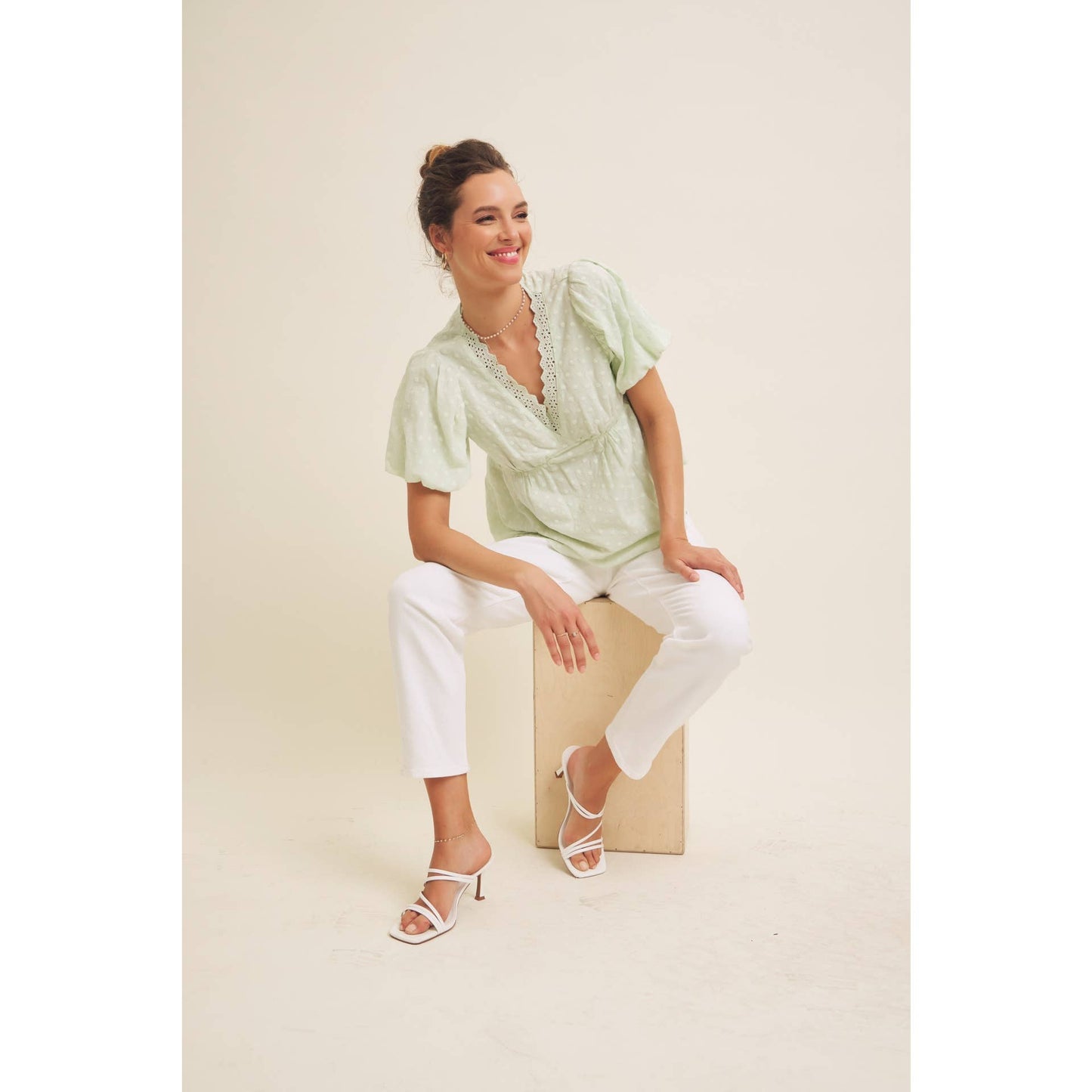 SCALLOP TRIM V-NECK EYELET BLOUSE WITH BUBBLE SLEEVES