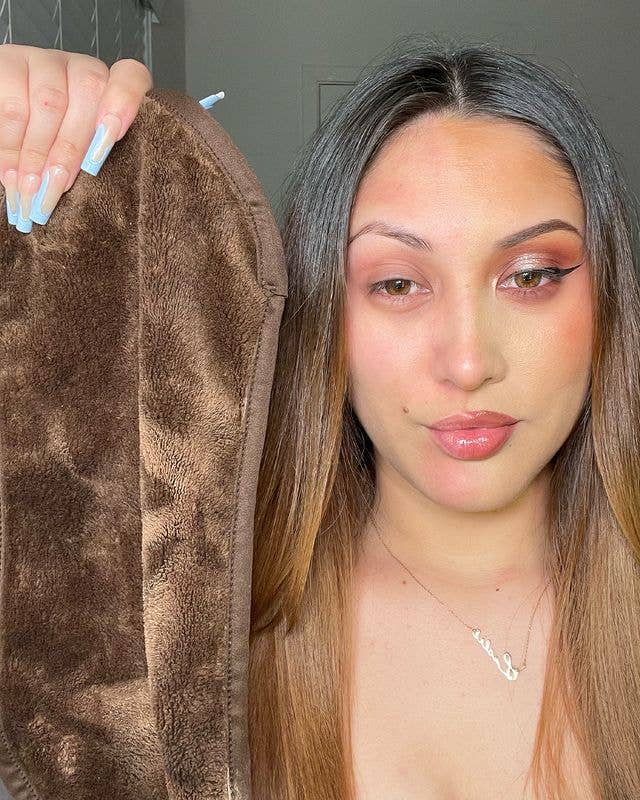 Mocha MakeUp Eraser PRO | The Color of The Year