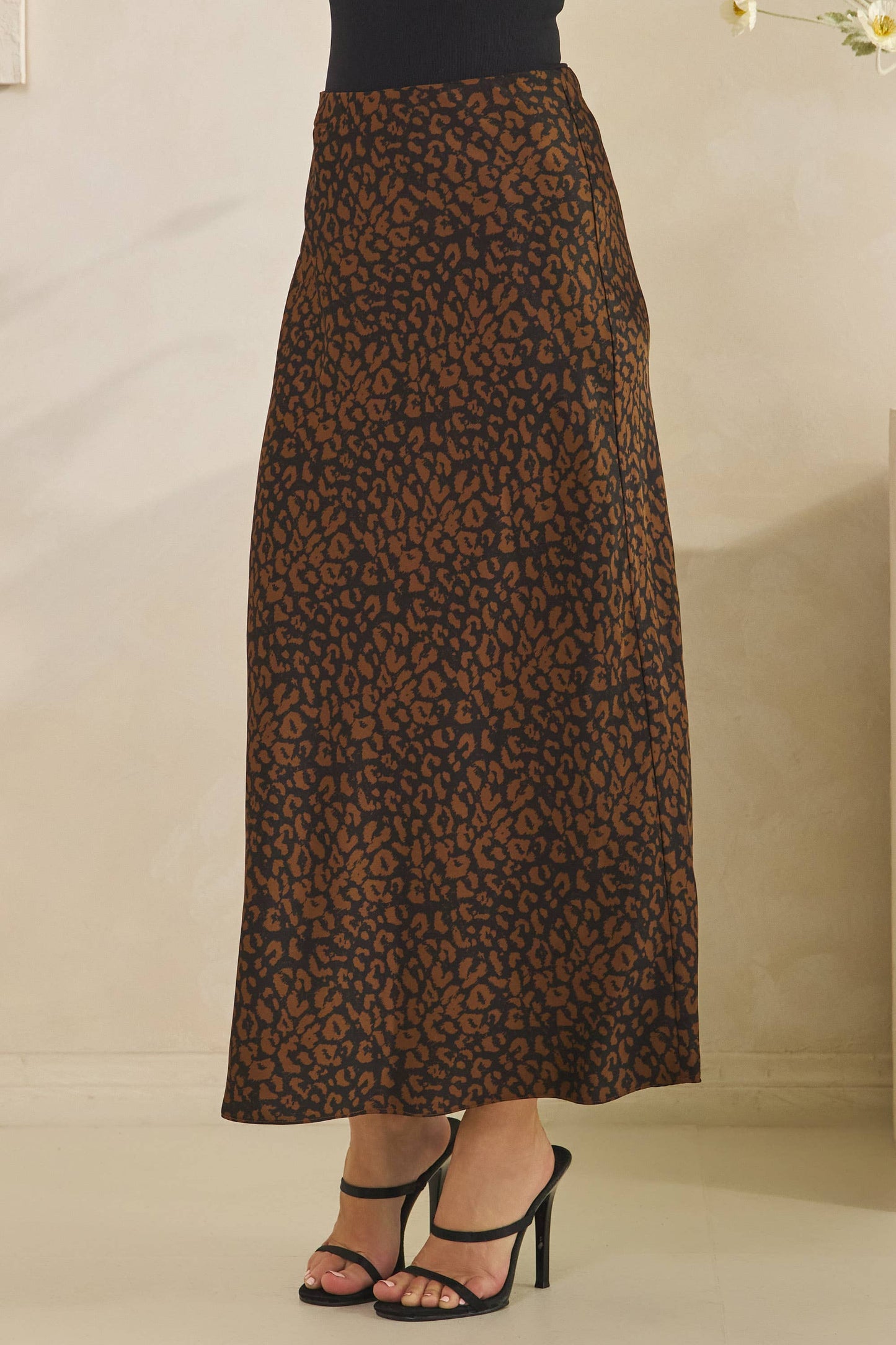 LEOPARD SATIN SKIRT
