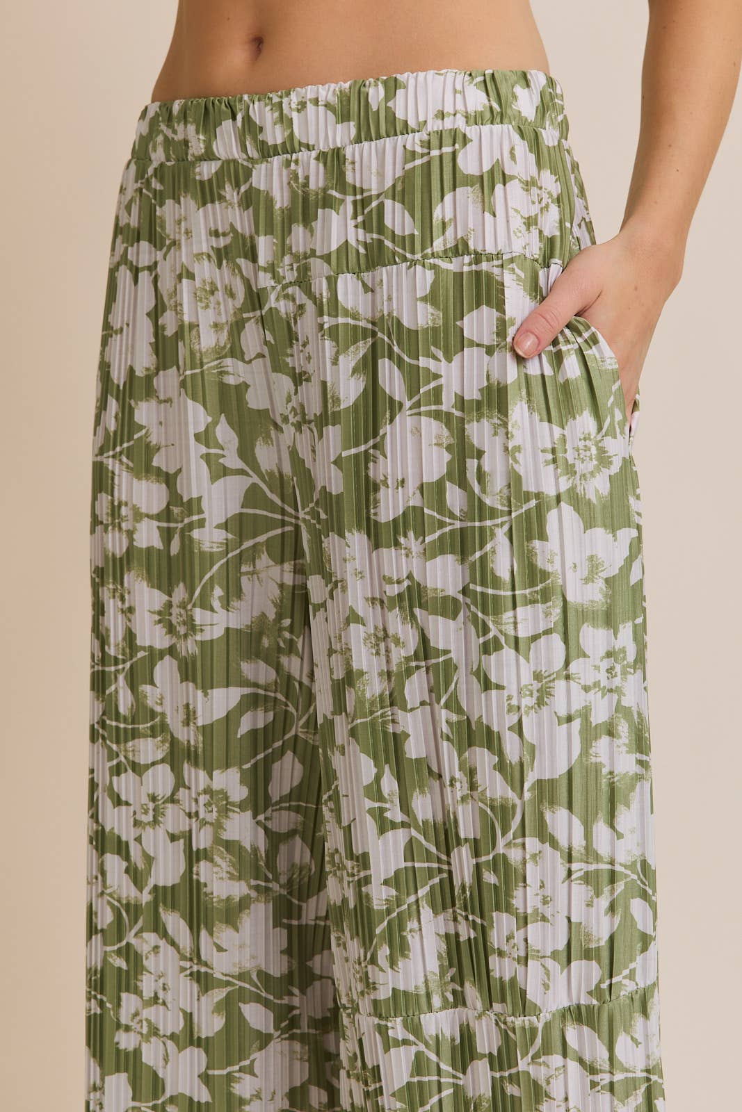 PALAZZO PLEATED FLORAL PRINT PANTS