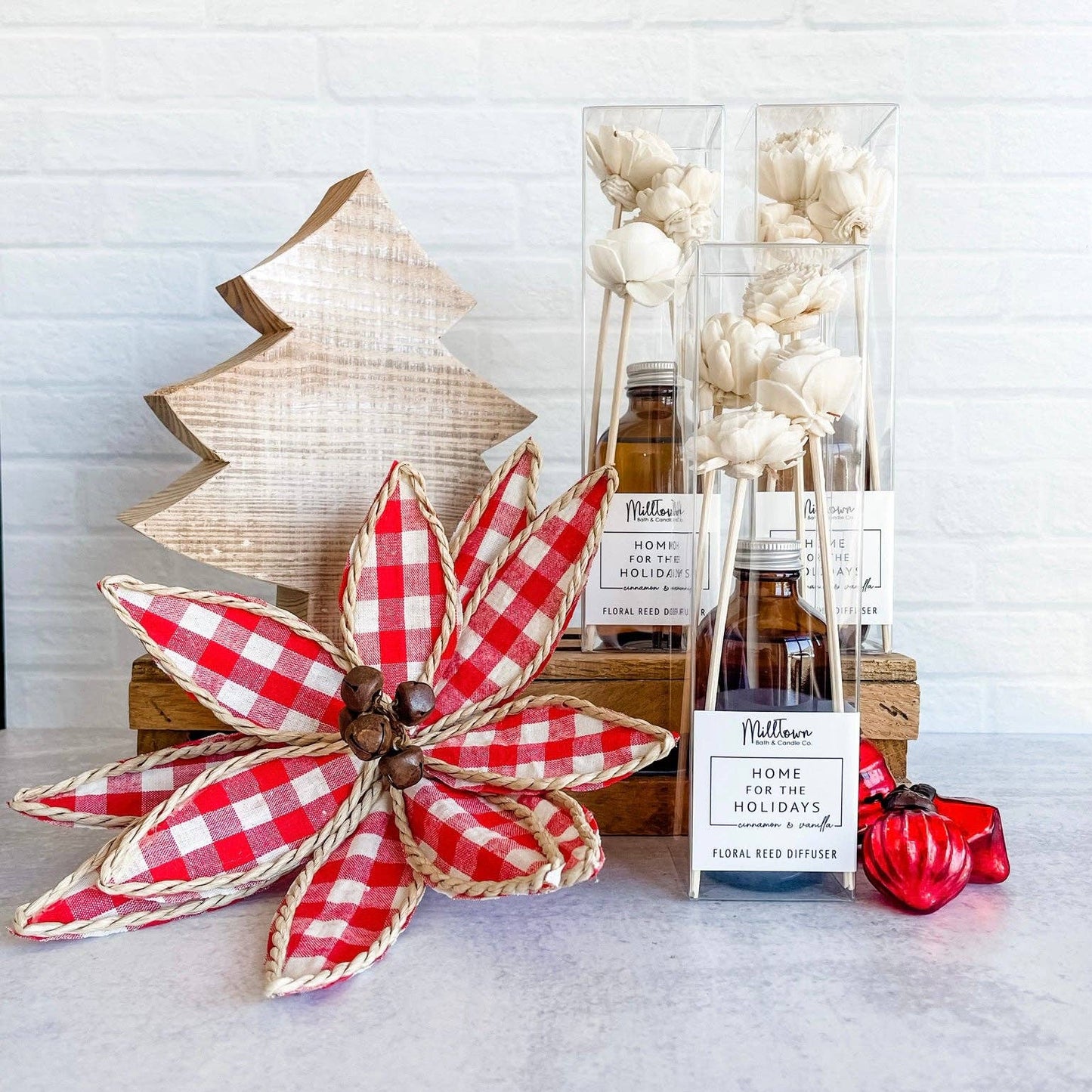 Floral Reed Diffuser- Christmas Edition | Long-Lasting Scent | Clean & Flameless Fragrance
