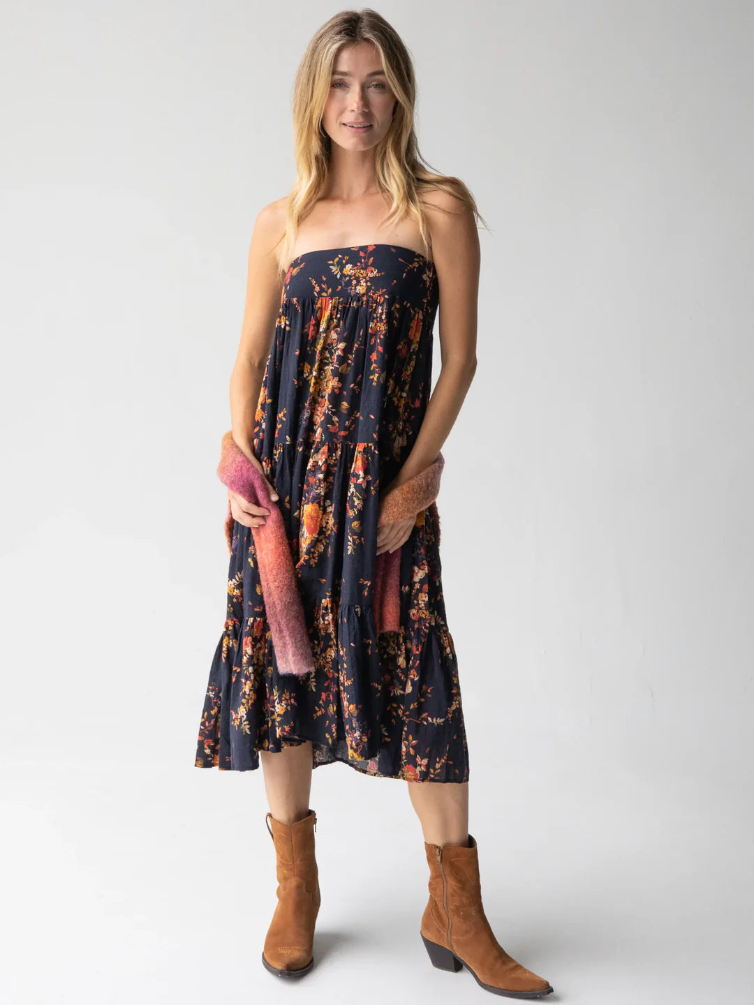 Natural Life Hanna Convertible Maxi Skirt-Navy Red Bouquets