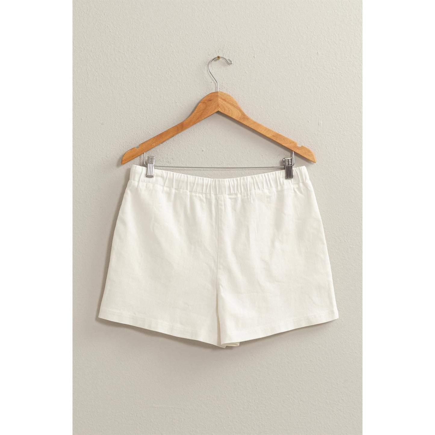 PATCH POCKET DRAWSTRING SHORTS