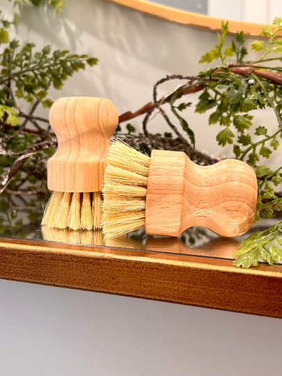 Bamboo Palm Brush | Palm Pot Scrub Brush