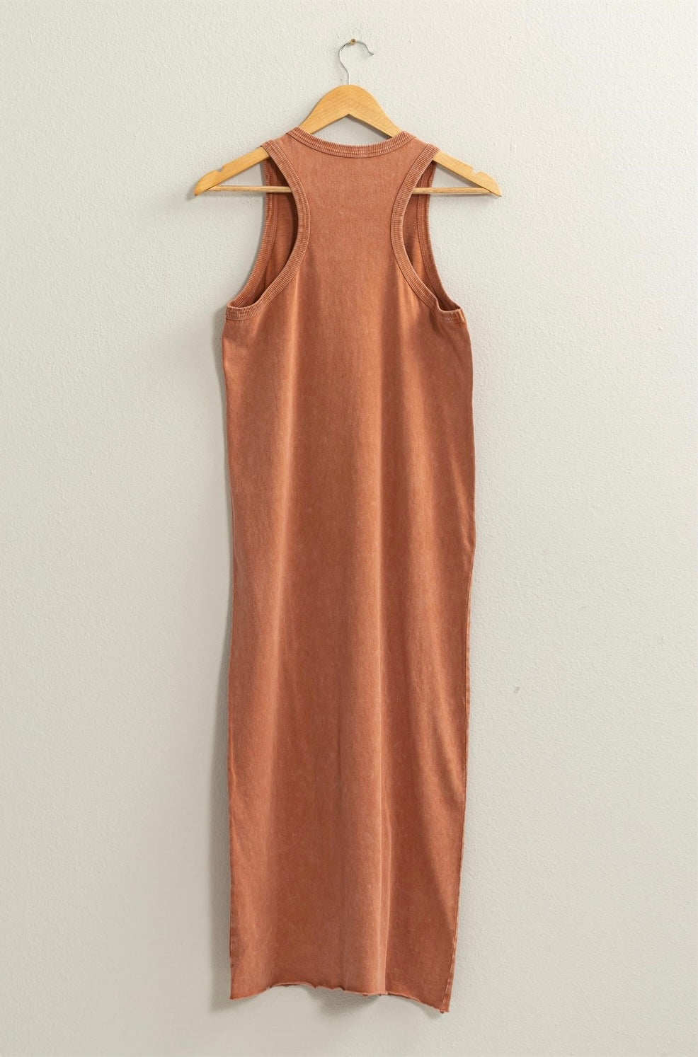 SLEEVELESS SHIFT MIDI DRESS