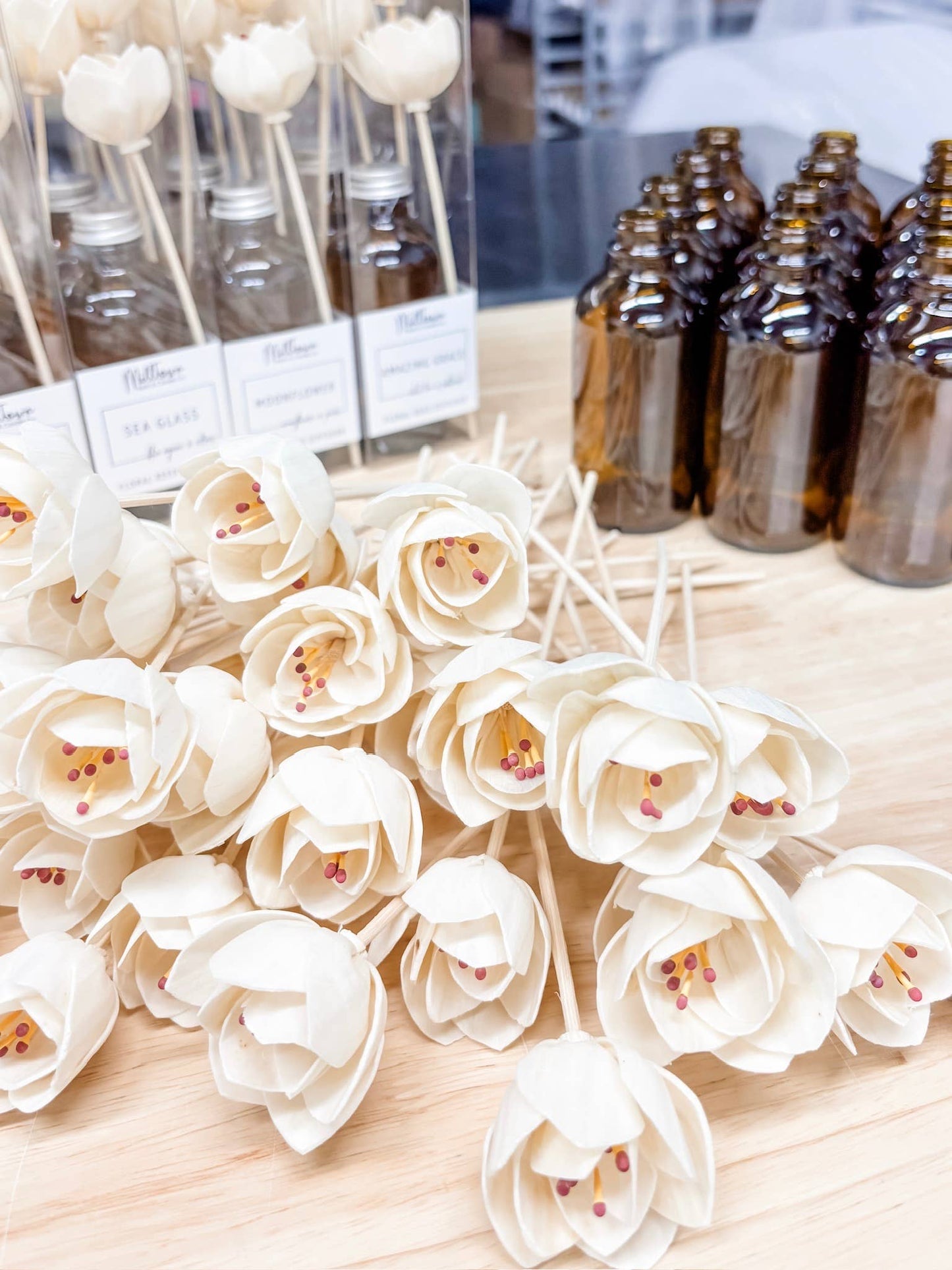 Floral Reed Diffuser- Christmas Edition | Long-Lasting Scent | Clean & Flameless Fragrance