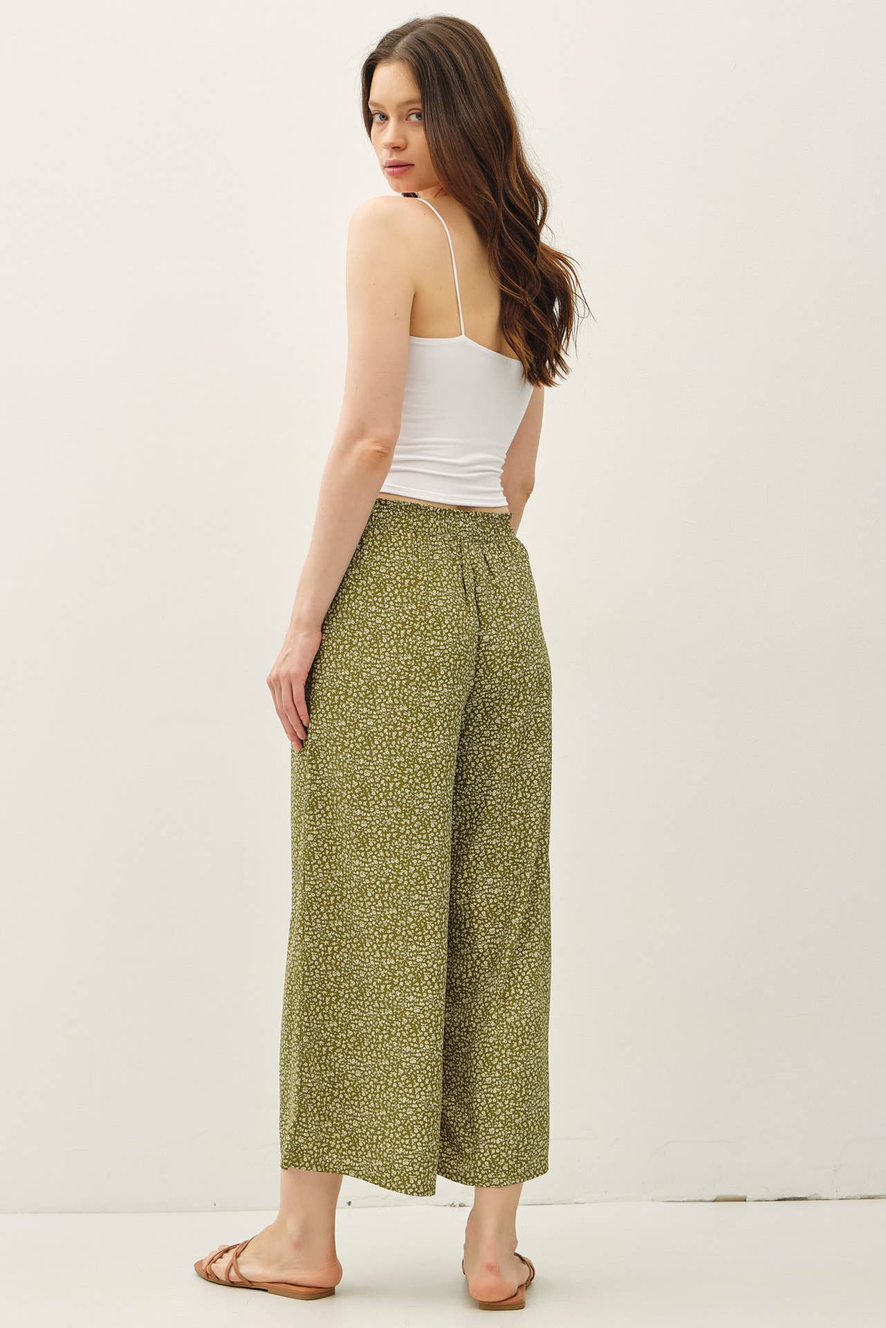 DITSY PRINTED CROP PANTS WITH ELASTIC WAISTBAND