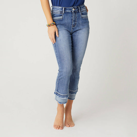 EverStretch Boyfriend Capri Jeans with Contrast Bottom