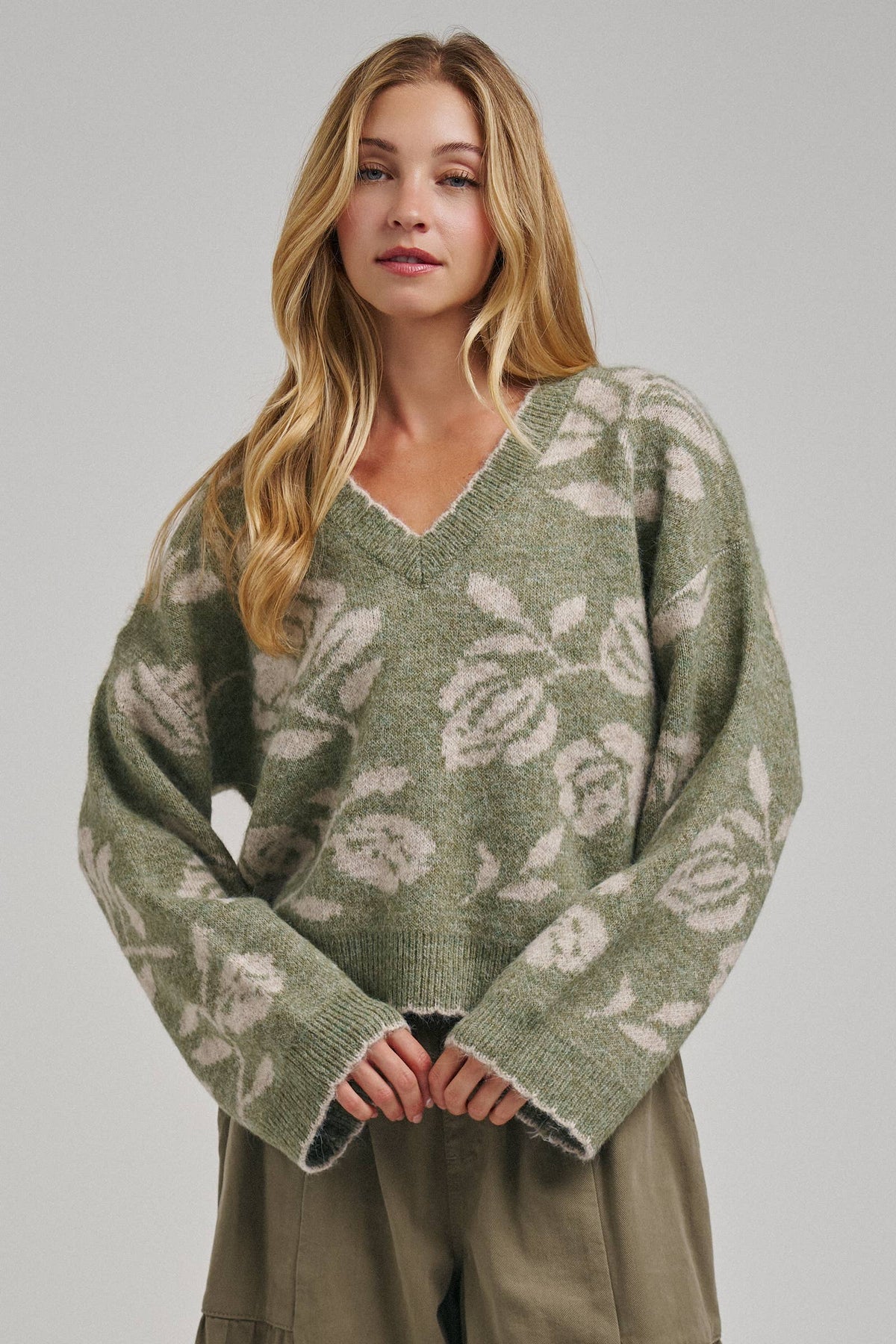 FLORAL BOTANICAL PATTERN SWEATER TOP
