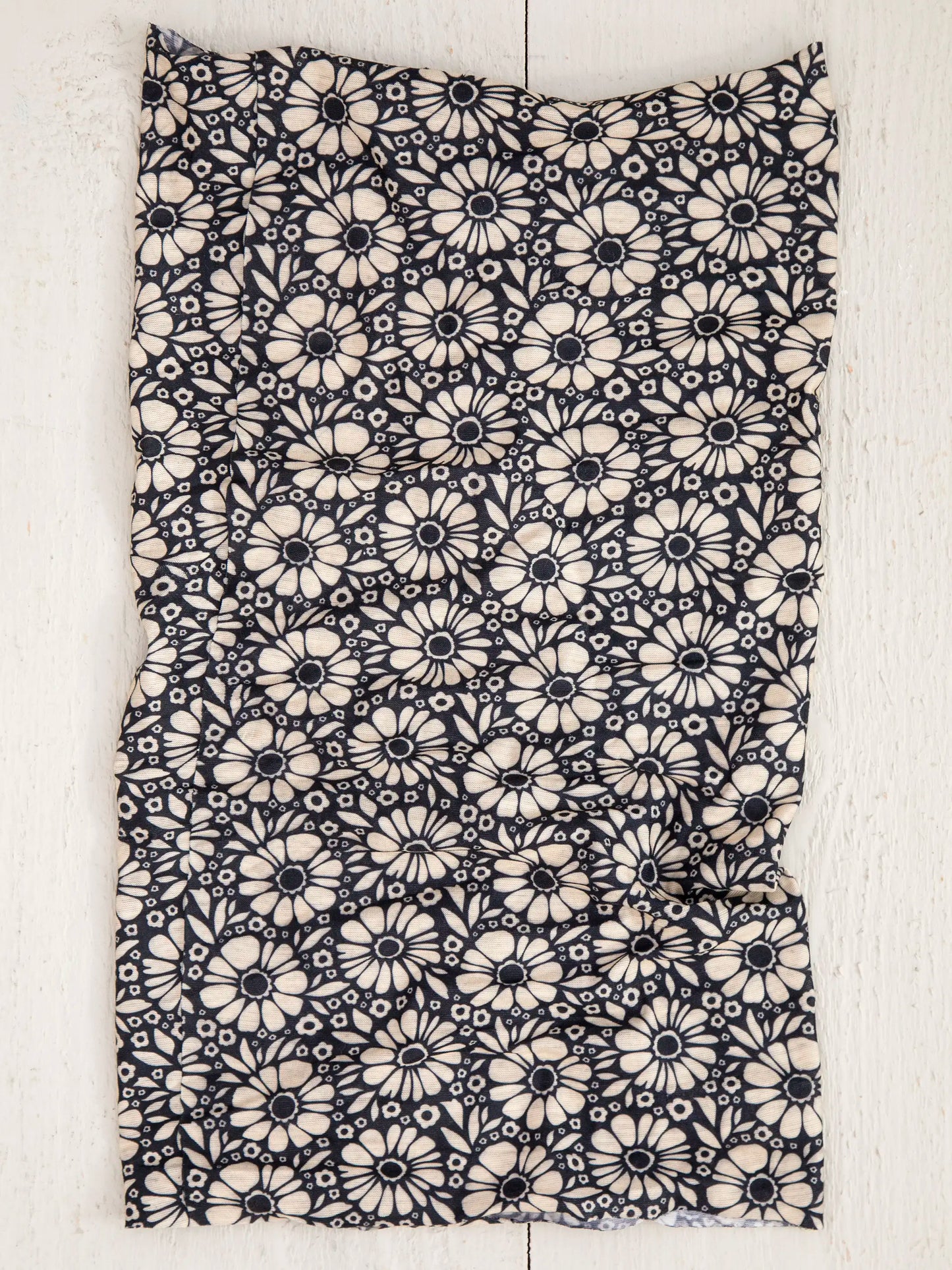 Natural Life Full Boho Bandeau® Headband - Black White Daisies