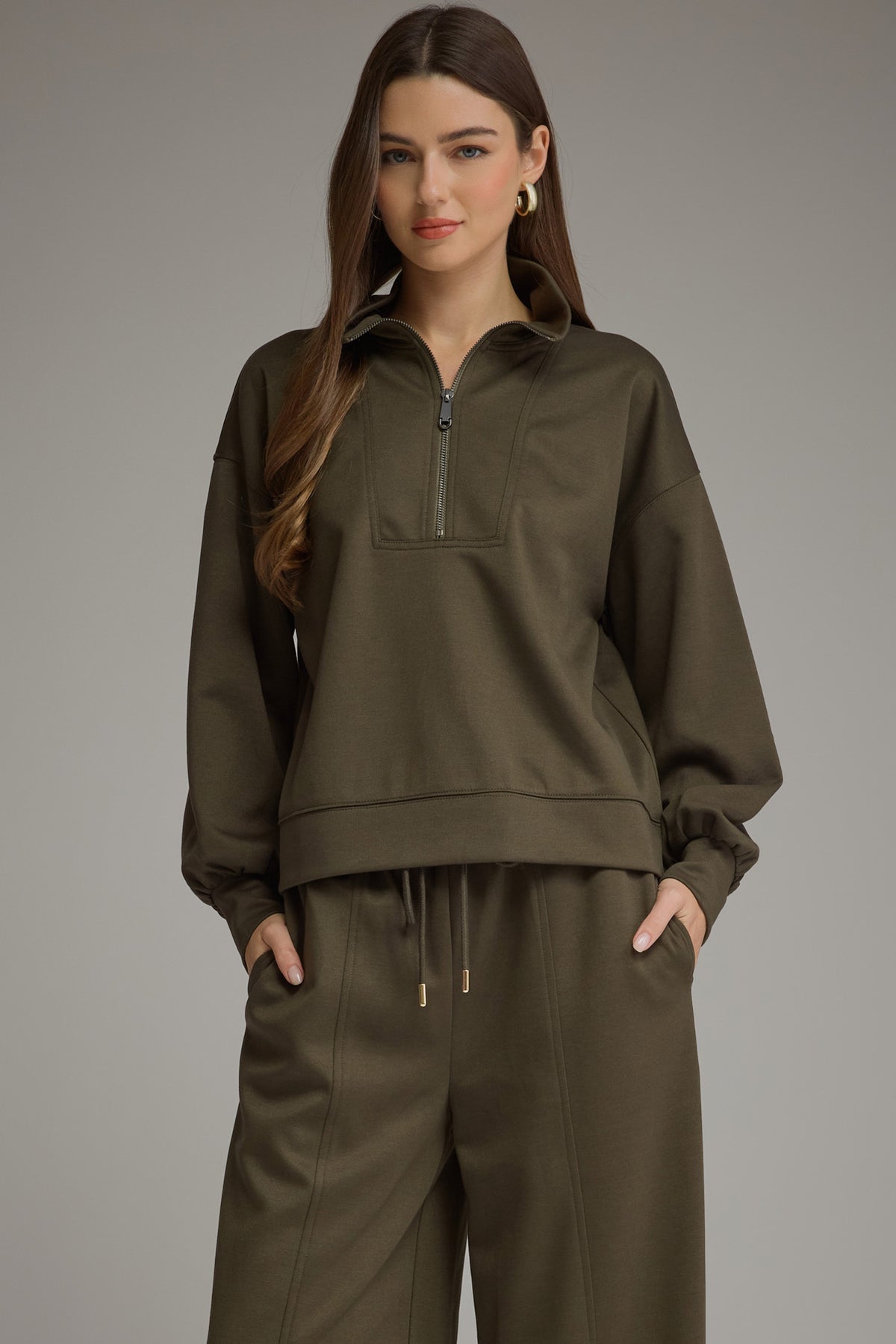 Entro Stand Collar Half-Zip Top