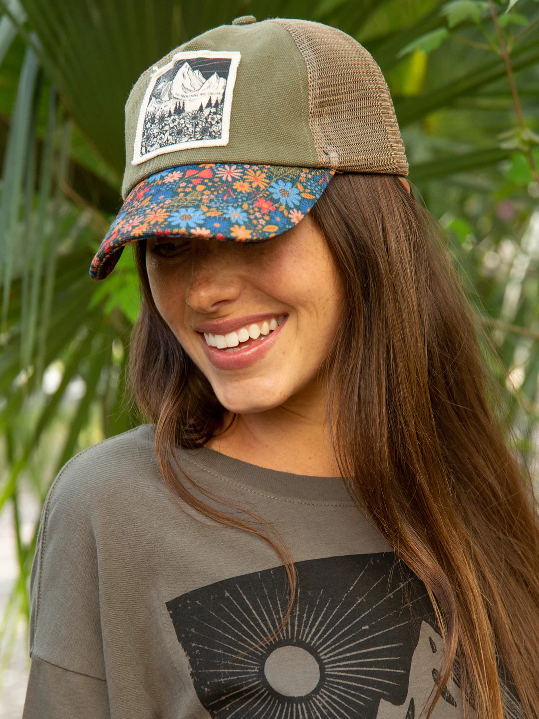 Natural Life Canvas Trucker Hat=-Mountains