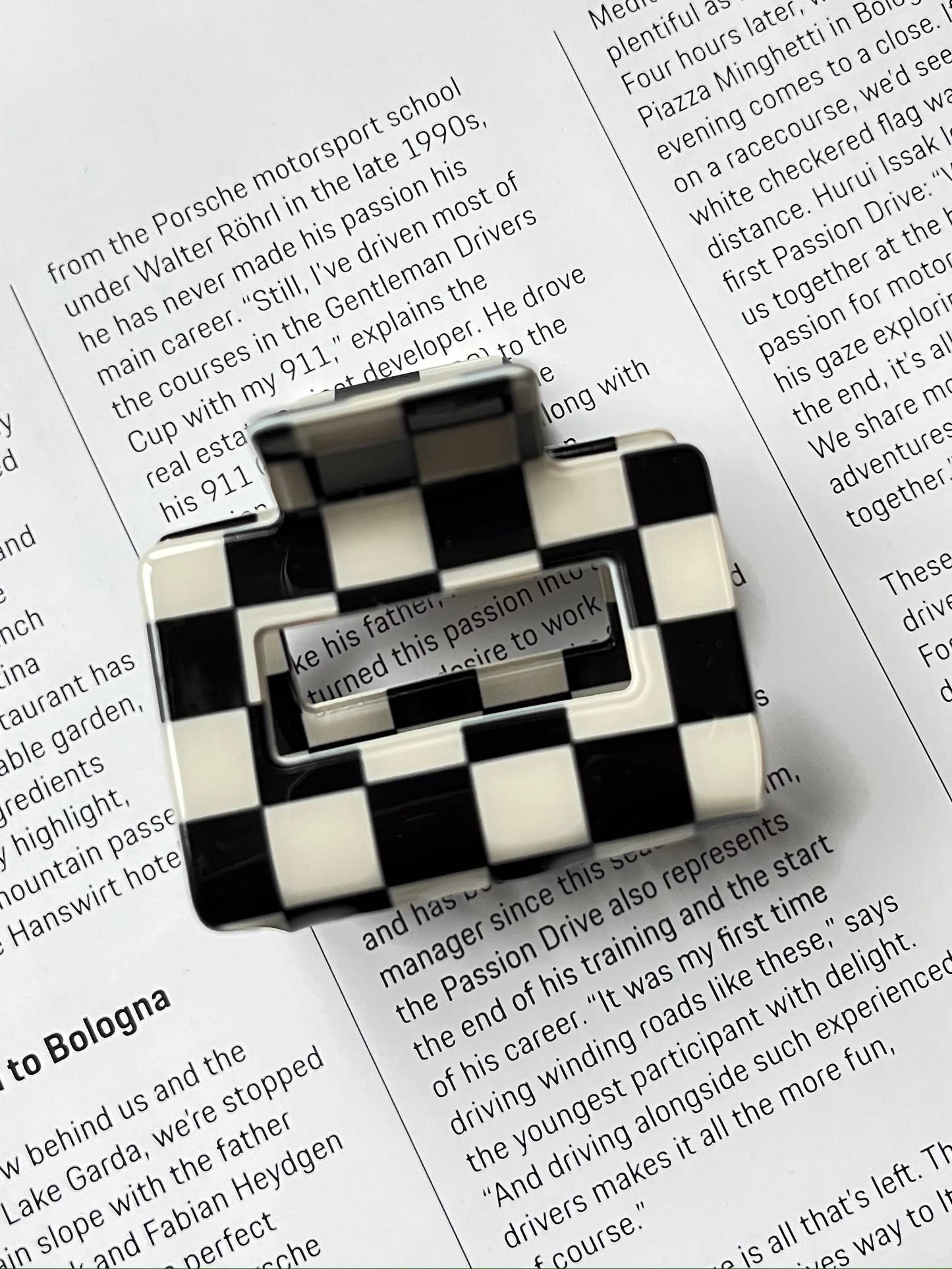 Medium Hair Claw Clip - Acetate Checkered