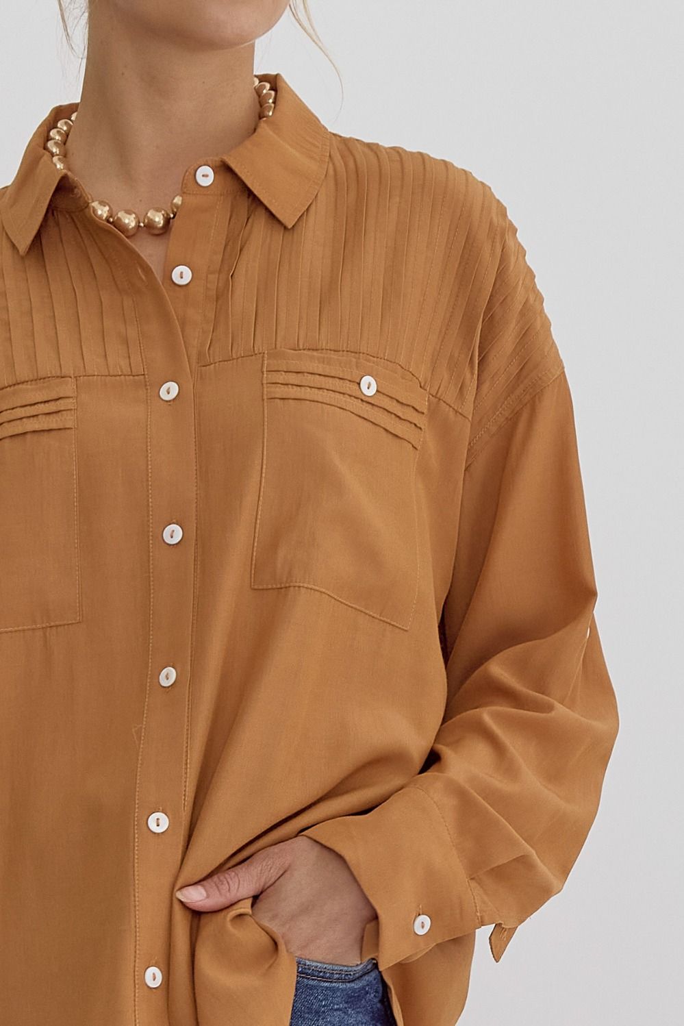 Entro Solid Button-Up Long Sleeve Top