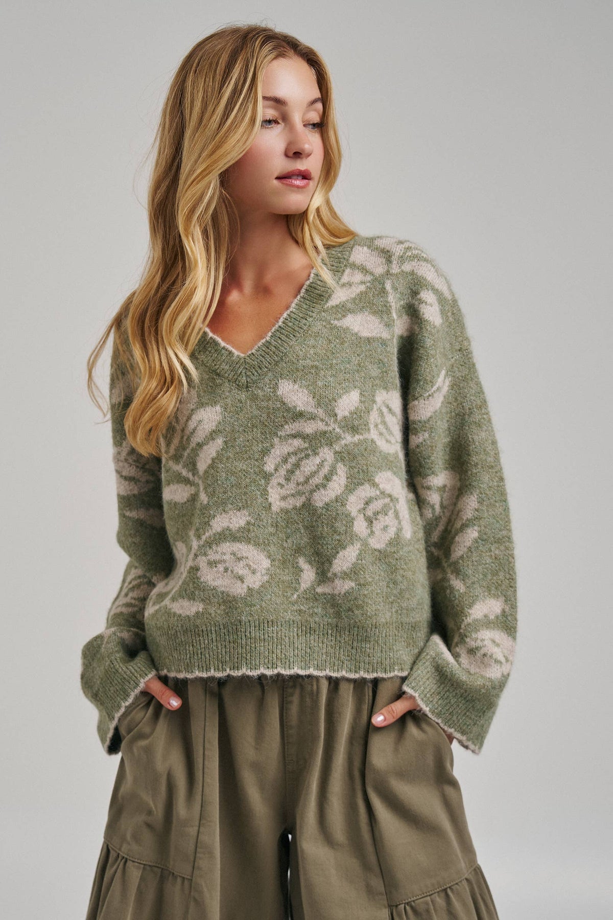 FLORAL BOTANICAL PATTERN SWEATER TOP