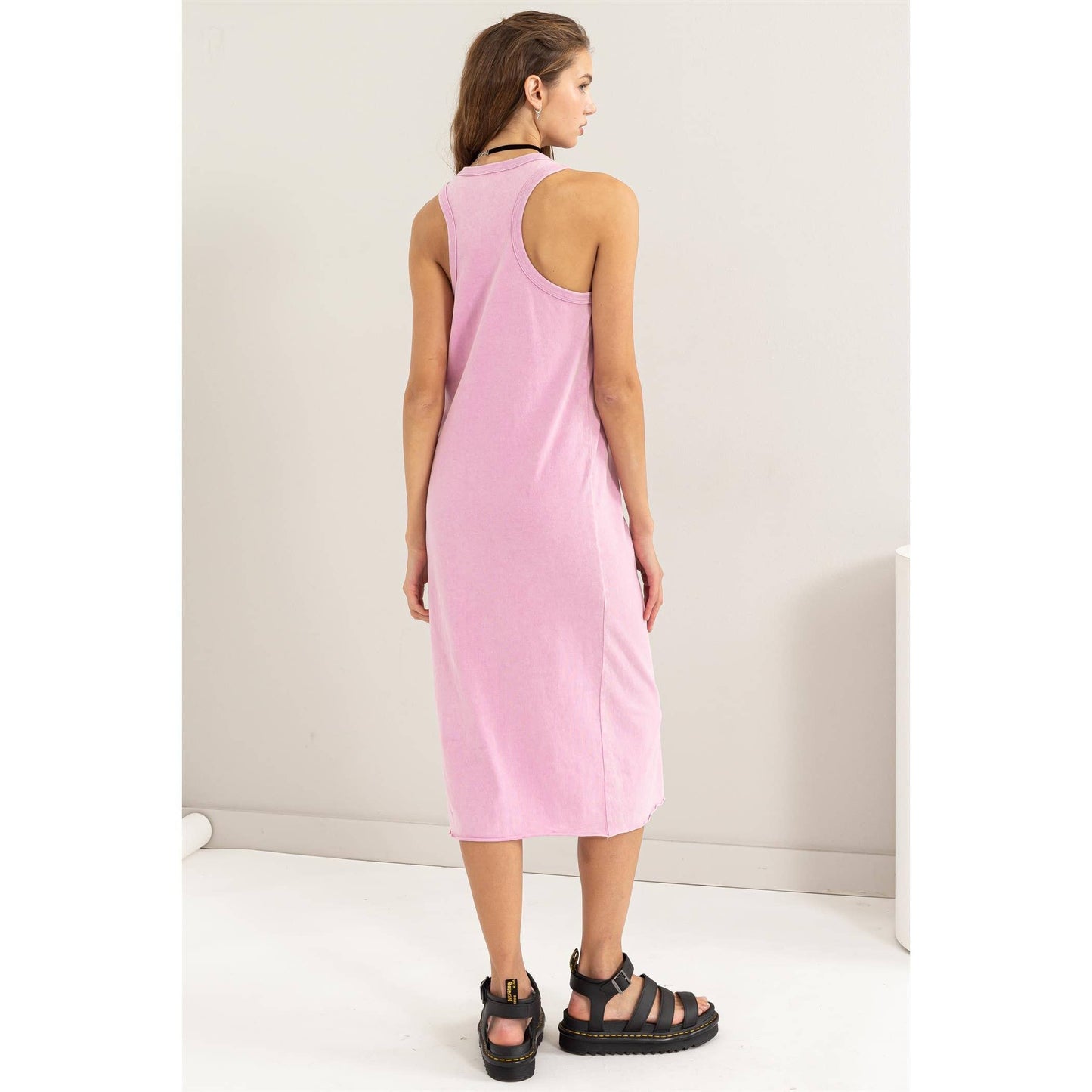 SLEEVELESS SHIFT MIDI DRESS